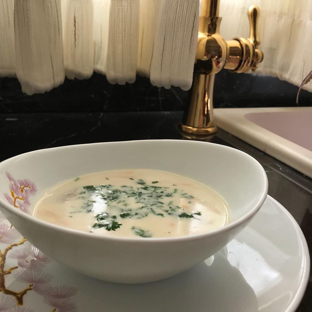 دستور پخت سوپ شیر با قارچ و خامه