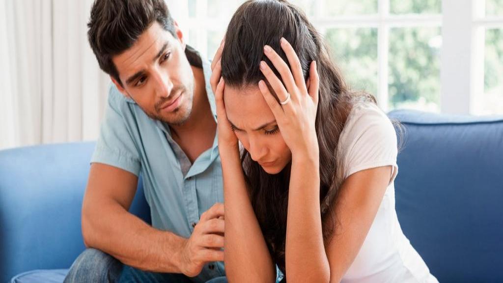 چگونه با همسر افسرده خود رفتار کنم ؛ 6 روش برخورد با همسر افسرده