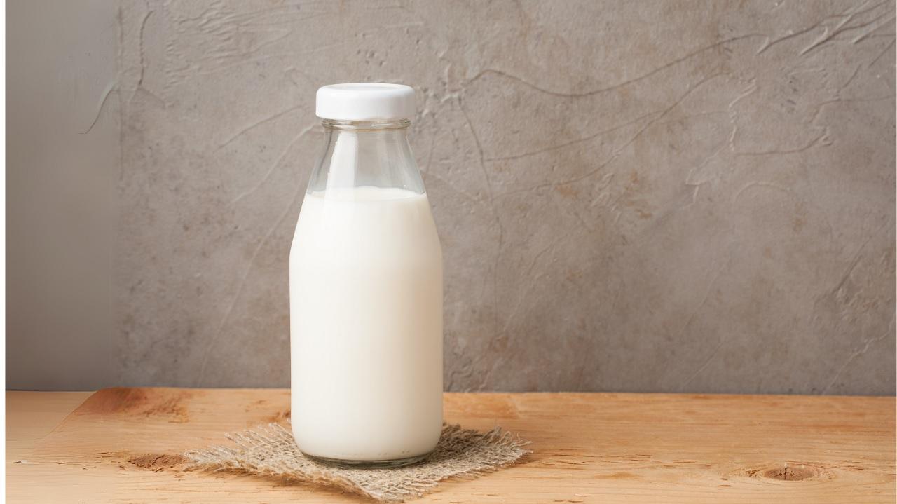 شیر برای قاعدگی مفید است