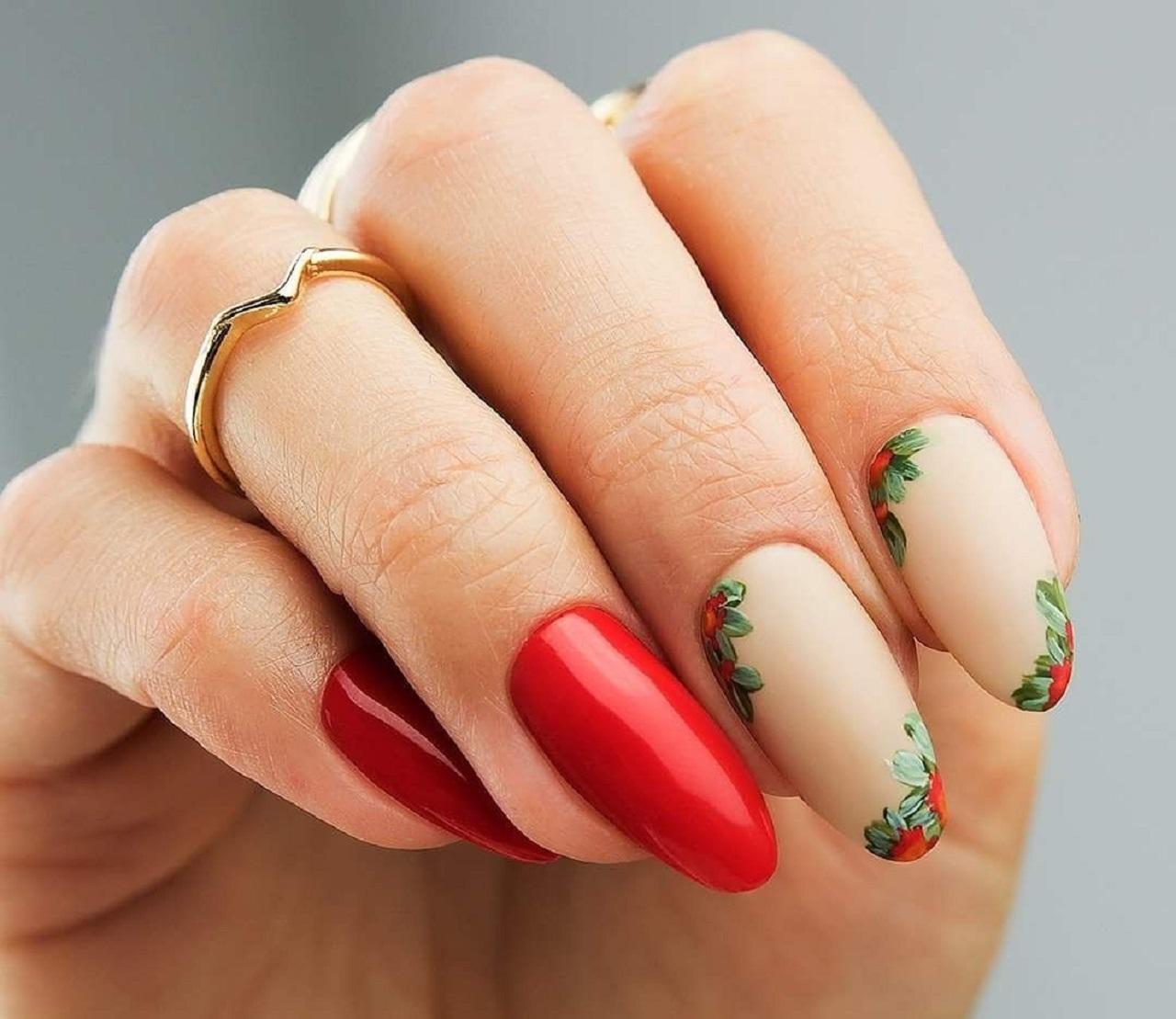 مدل ناخن برای شب یلدا ساده و مینیمال 1