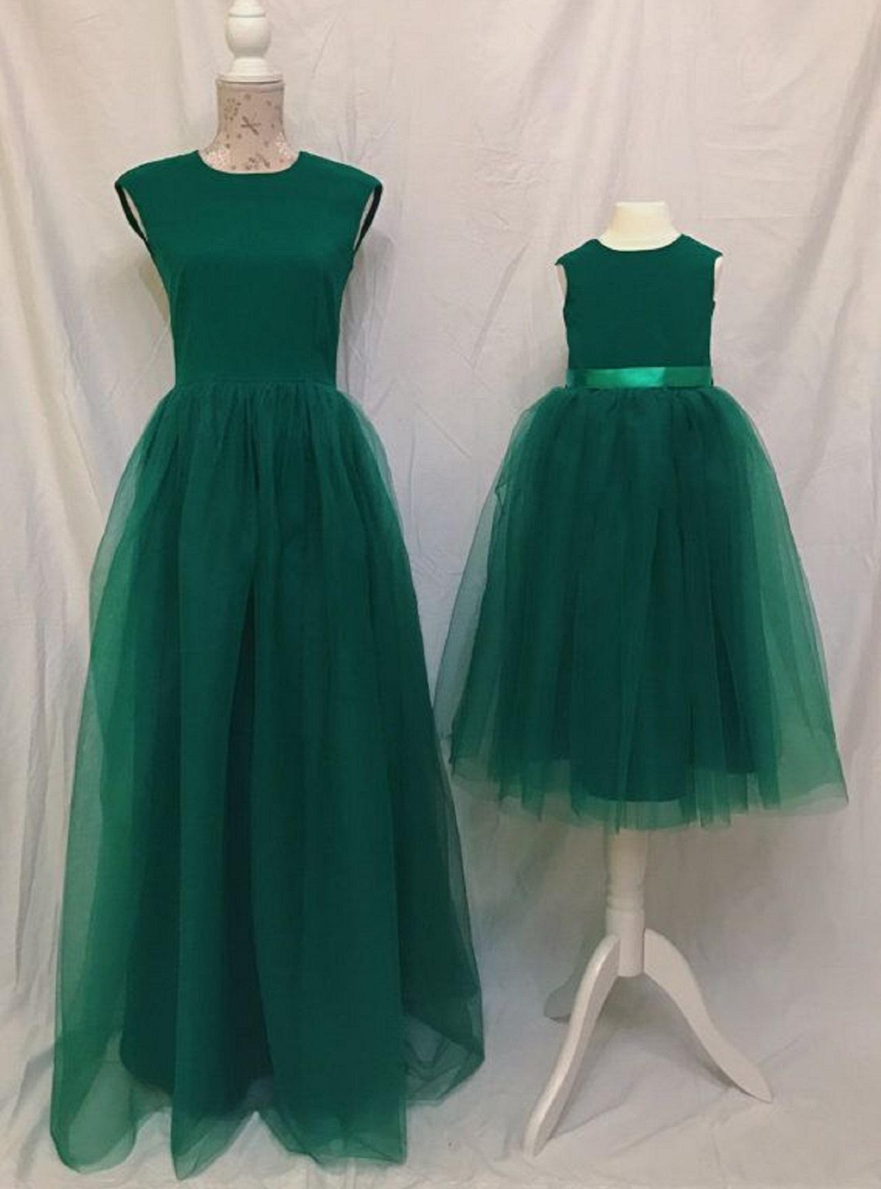 لباس ست یلدایی مادر و دختری سبز توری