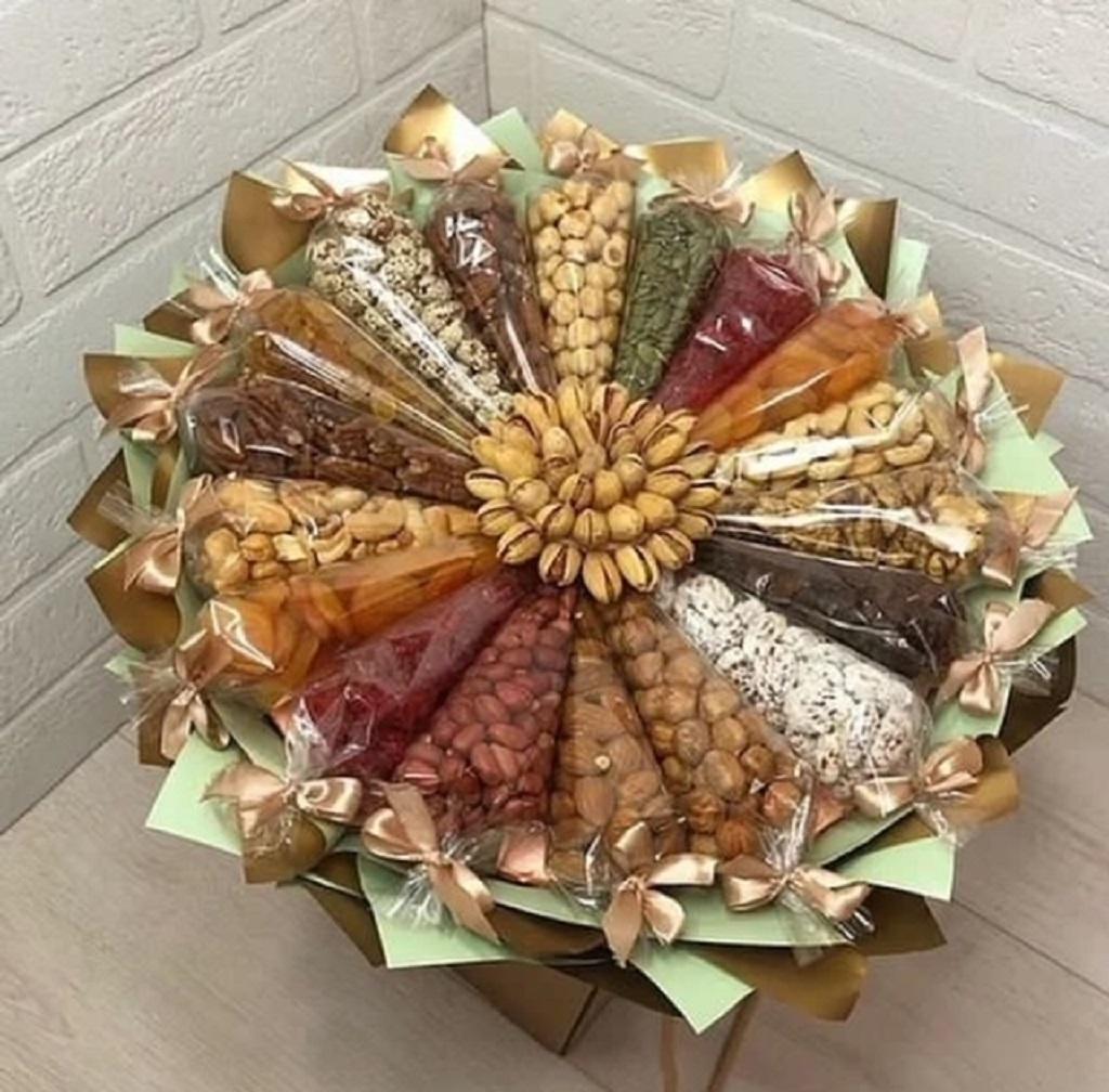 تزیین شب یلدا برای عروس ساده