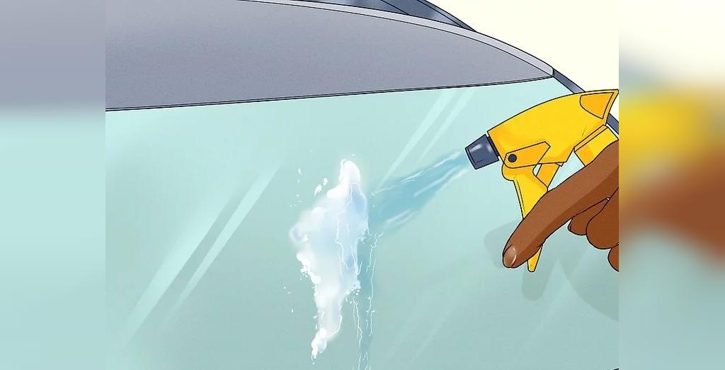 تمیز کردن یخ از روی شیشه ماشین