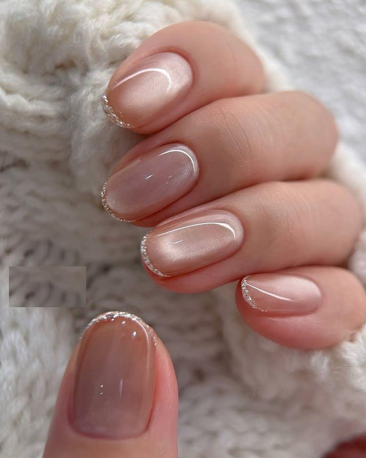 مدل ناخن کروم صدفی فرنچ 1