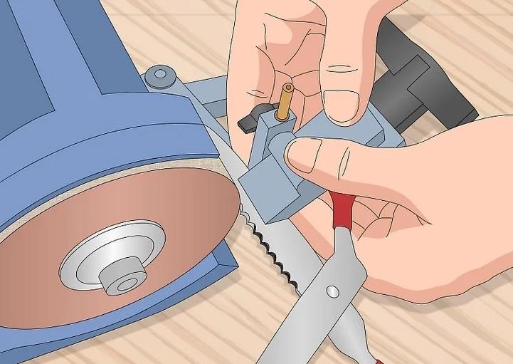 نحوه تیز کردن قیچی 4