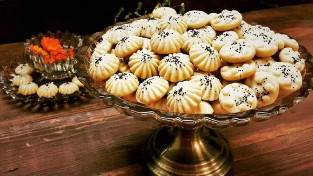 سوغات زنجان خوراکی:شیرینی نان برنجی 