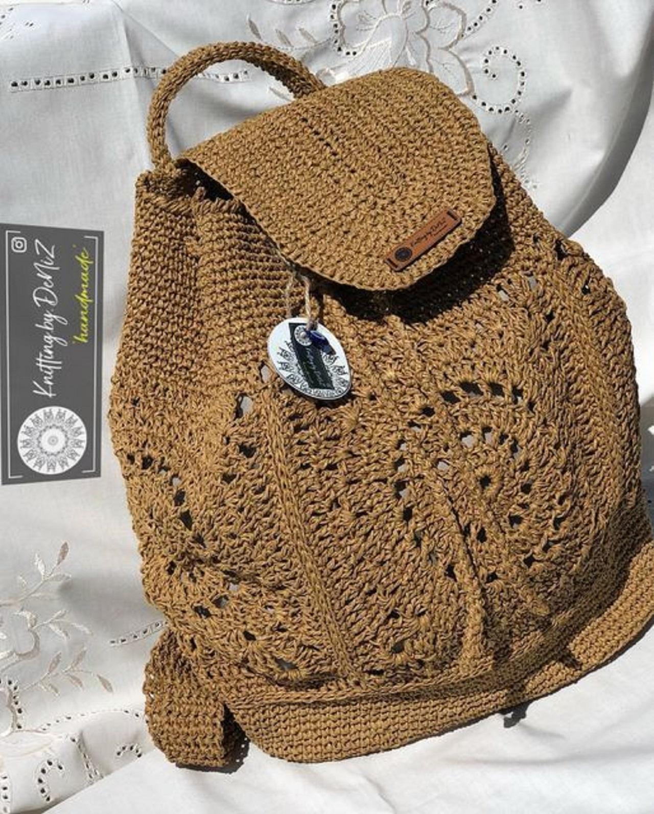 مدل کوله&zwnj; پشتی رافیا مینیمال2