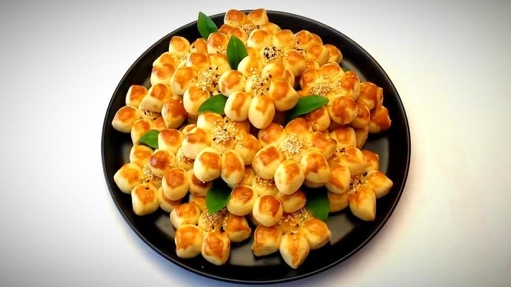 طرز تهیه شیرینی پاپاتیا (گل بابونه) ترکیه ای خوشمزه برای عید