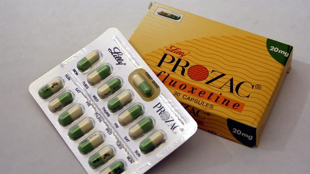 داروی پروزاک (فلوکستین)؛ موارد استفاده، عوارض و تداخلات Prozac