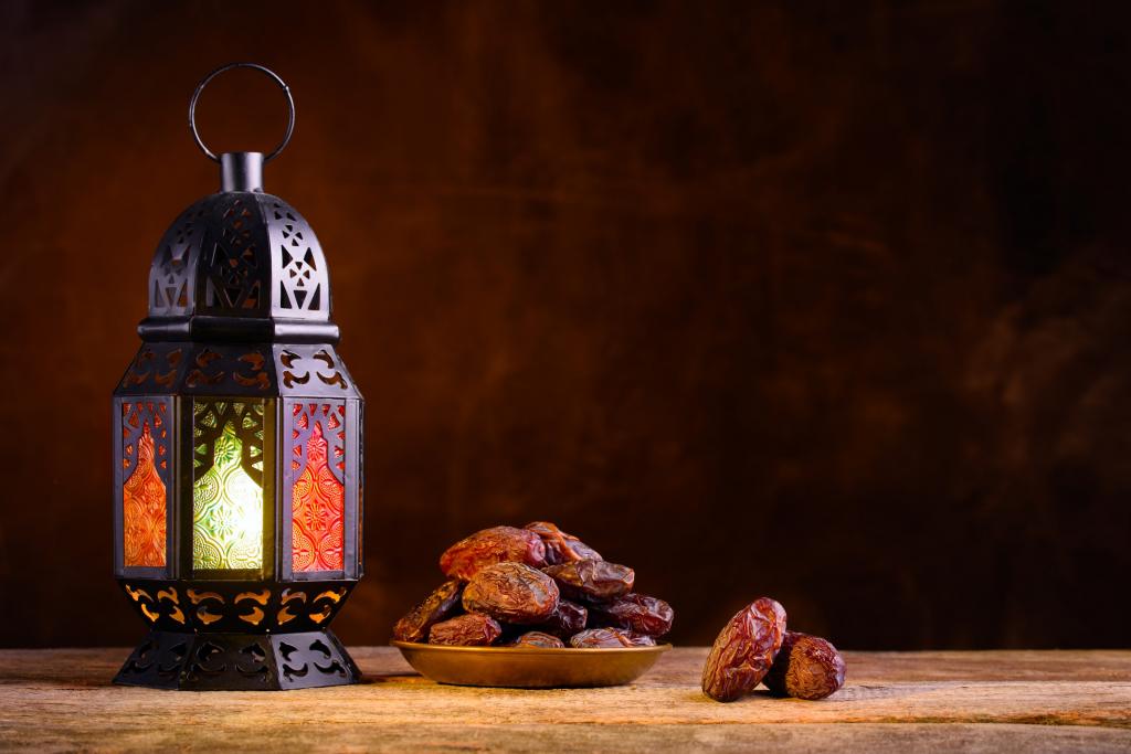 دلیل روزه گرفتن در ماه رمضان