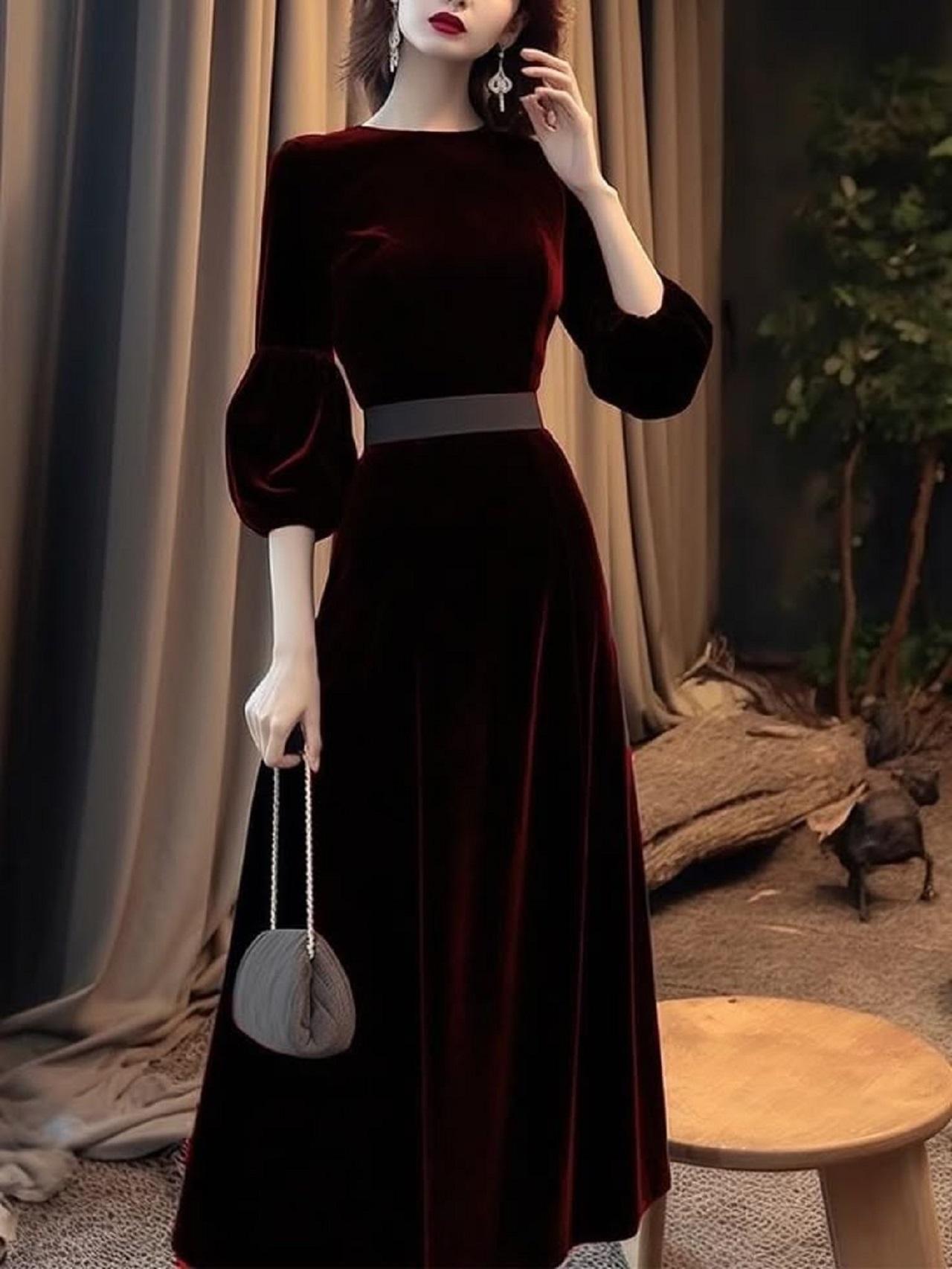 لباس یلدایی عروس مخمل جگری