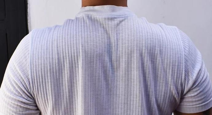 بهترین حرکات سرشانه برای حجم 18