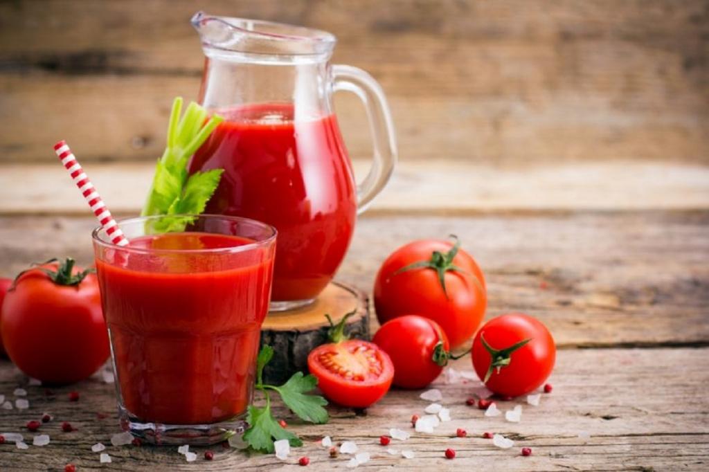 خواص آب گوجه فرنگی برای بدن