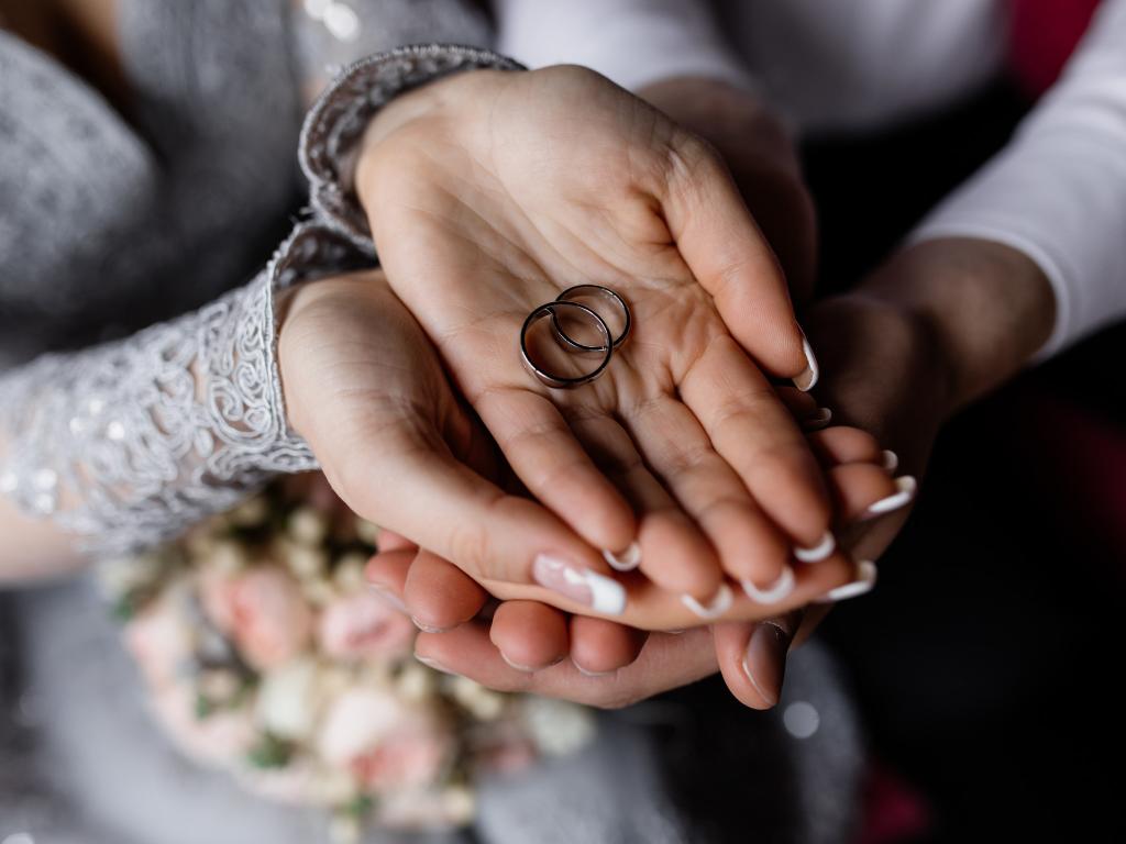 خواص حرز امام علی برای ازدواج