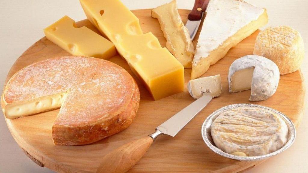 7 مورد از بهترین و سالم ترین پنیرهای دنیا از نظر متخصص تغذیه