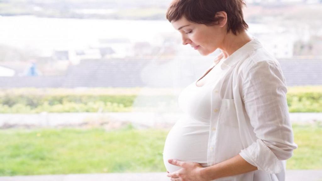 بارداری بعد از 35 سالگی؛ راه های افزایش شانس داشتن فرزند سالم و کاهش مشکلات بارداری