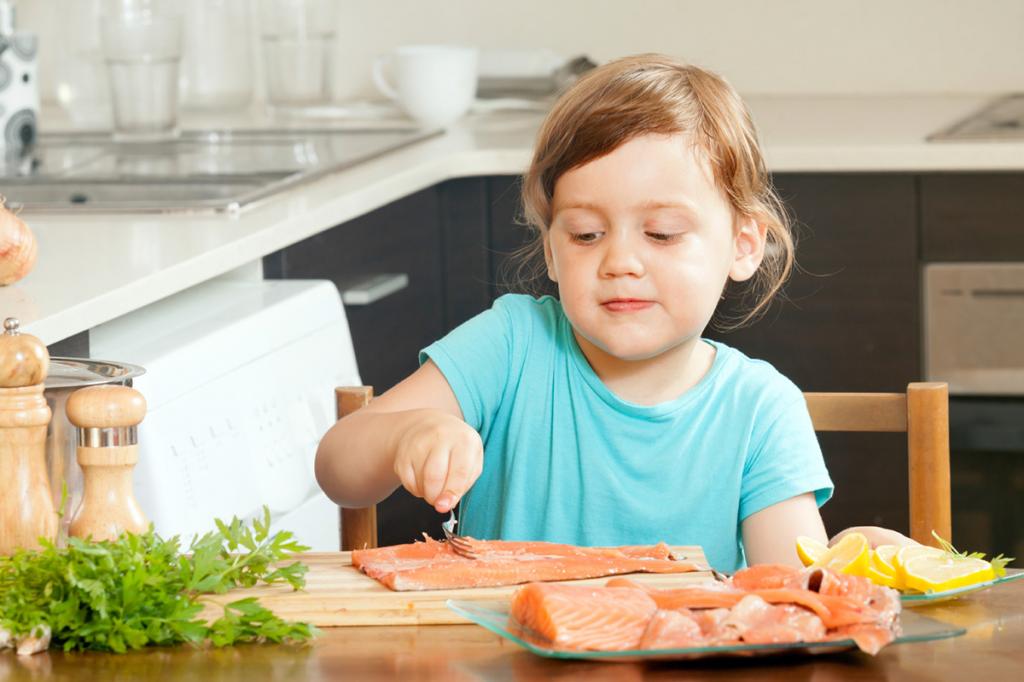 خواص ماهی سالمون برای کودکان