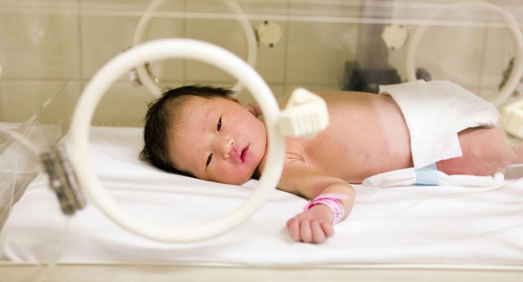 مراقبت از کودک در زمان مبتلا به پرکاری تیروئید در بارداری