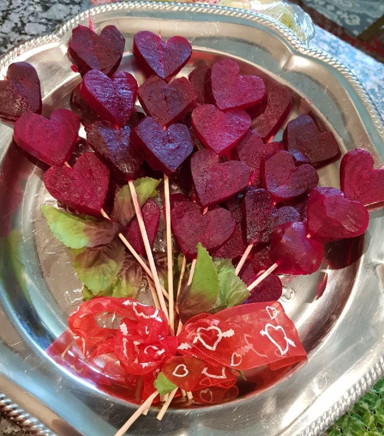 تزیین لبو شب یلدا قالبی