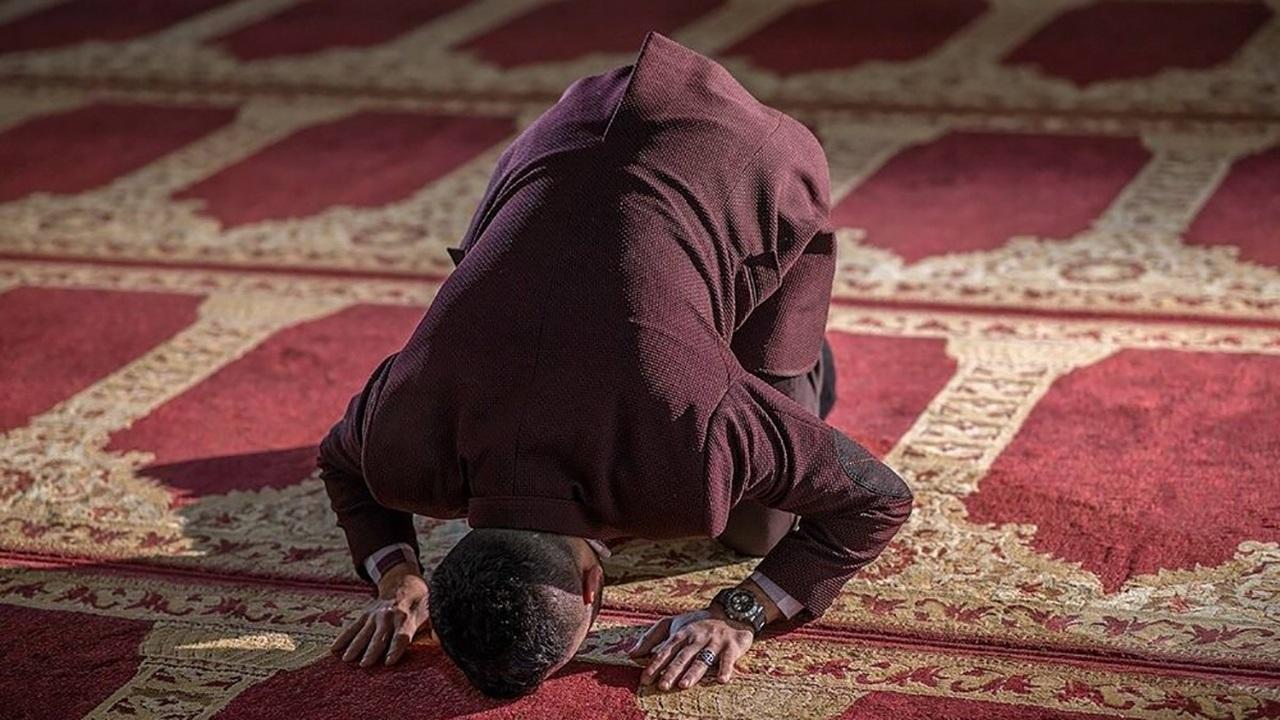 تعقیبات نماز صبح برای رزق و روزی