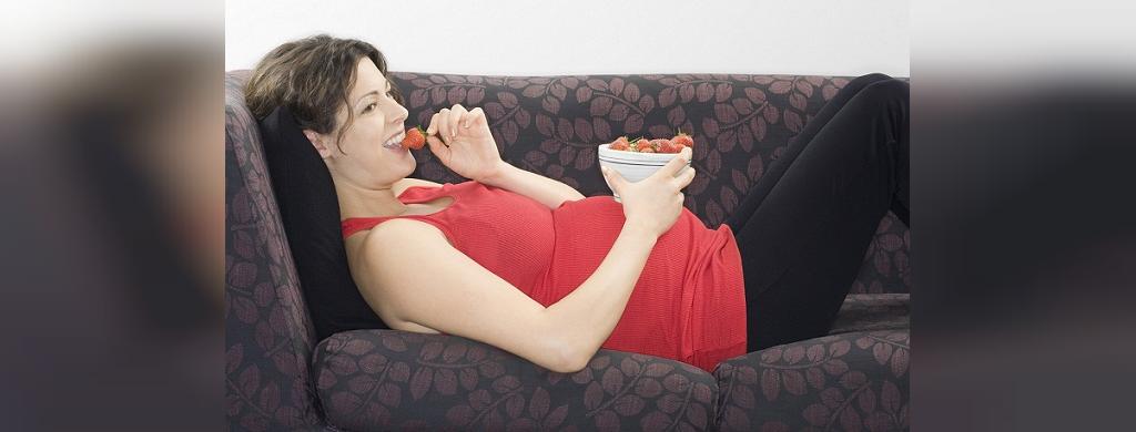 توت فرنگی میوه ممنوعه بارداری است؟