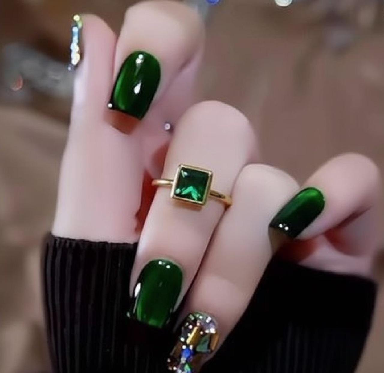 مدل ناخن یلدایی عروس لاک ژل