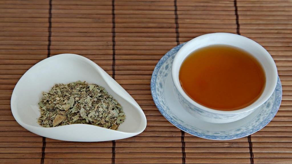 خواص و عوارض چای سنا برای لاغری چیست و طریقه مصرف