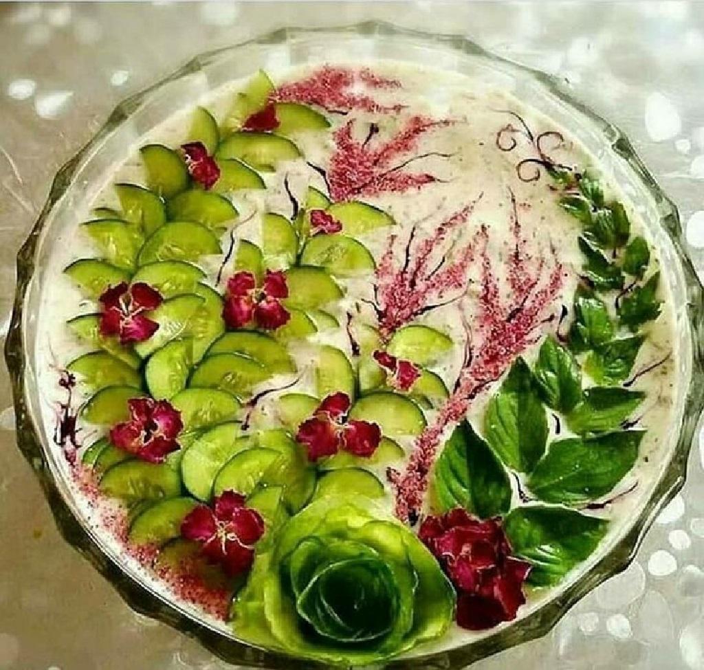 مدل تزیین ماست و خیار یا نعناع و گل محمدی 4