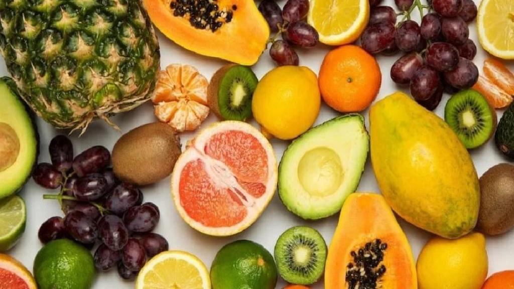 چه میوه هایی قند خون را پایین می آورد؛ 13 میوه مفید برای دیابت