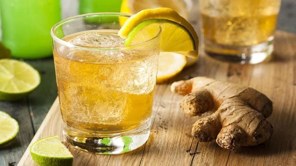 خواص آب زنجبیل برای مردان و زنان، پوست و مو + مضرات و طرز تهیه