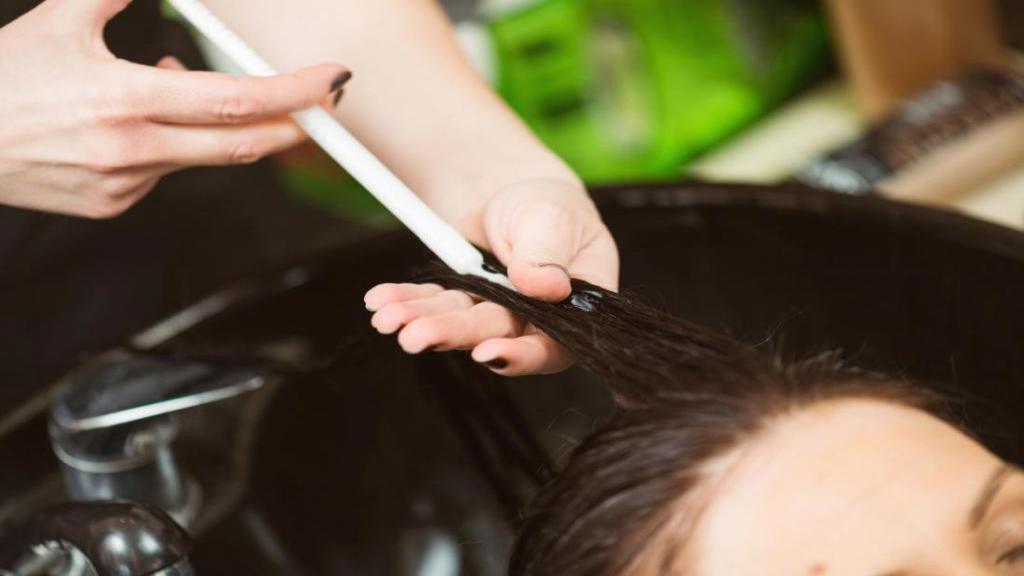 بوتاکس مو مناسب چه کسانی است: کاربرد، روش انجام، خطرات آن