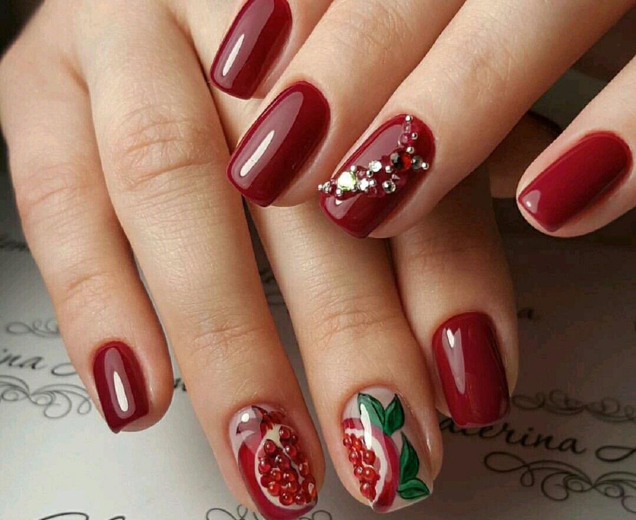 مدل ناخن یلدایی اناری شیک 1