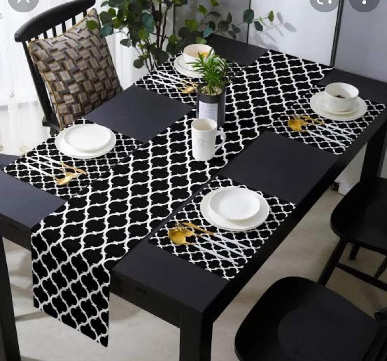 مدل رانر رومیزی ساده با طرح سیاه و سفید 1