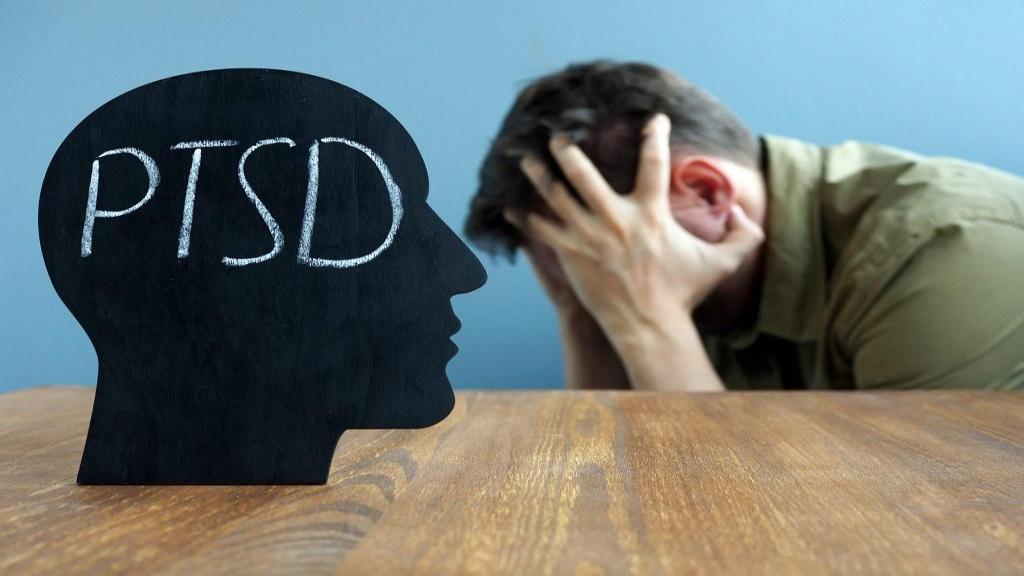 پی تی اس دی (ptsd) چیست؛ علائم و درمان اختلال استرس پس از سانحه