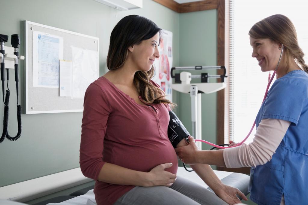 مراجعه به پزشک در هفته 40 بارداری