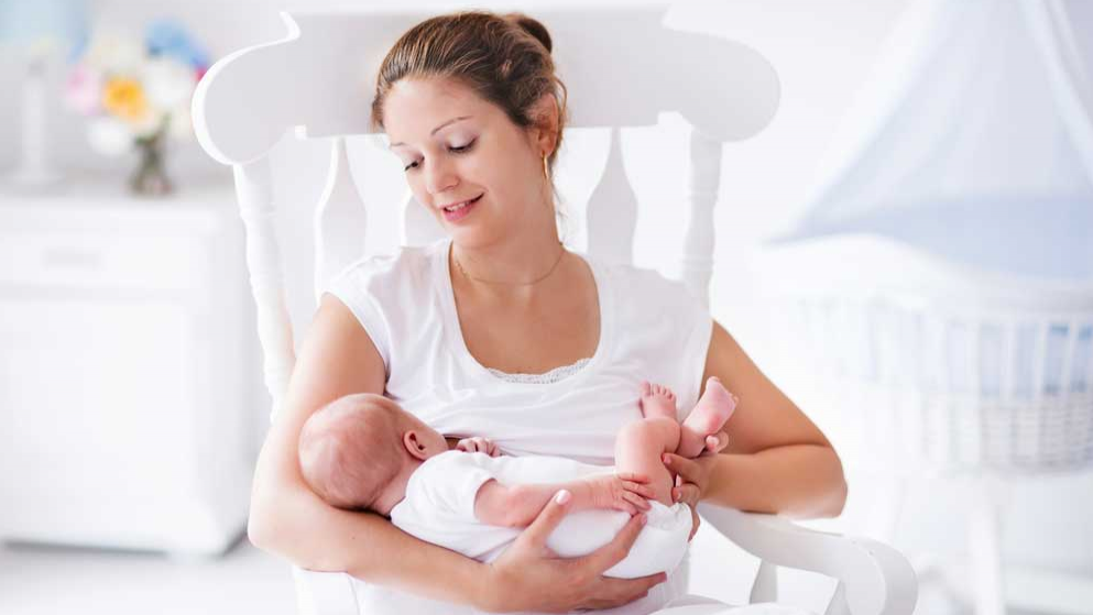 آیا بستن سوتین در دوران شیردهی بی خطر است؟