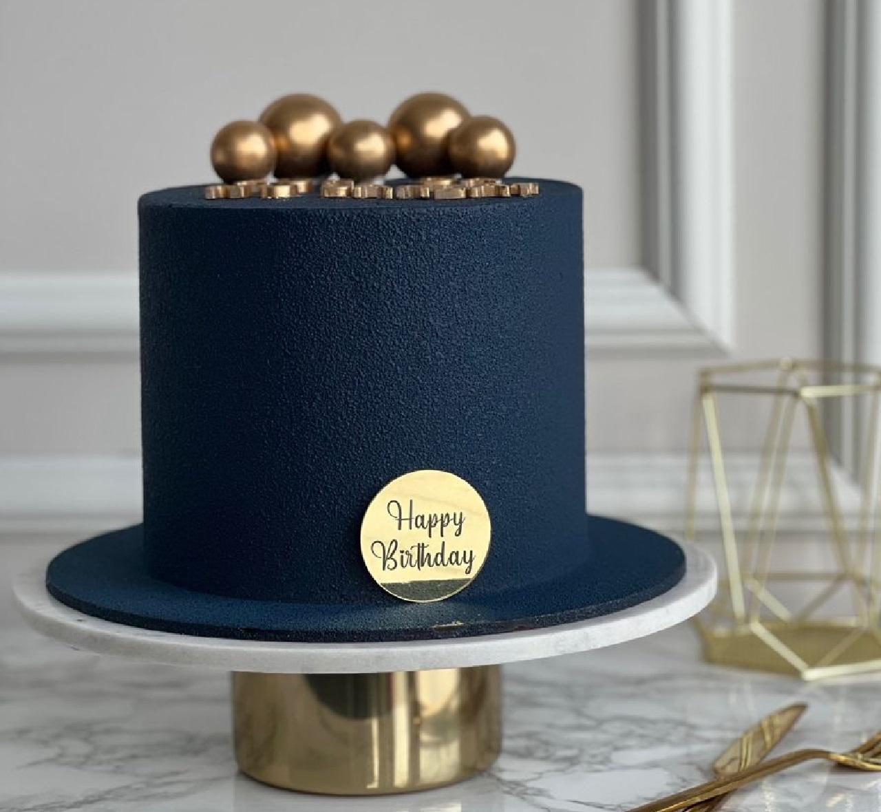 مدل کیک روز مرد لاکچری 8