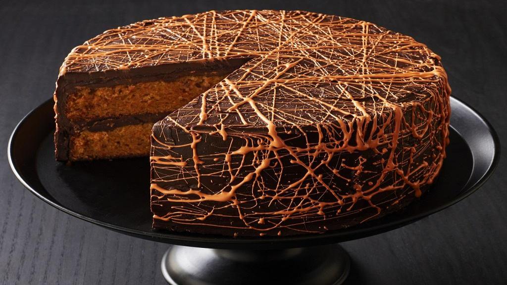 طرز تهیه کیک نسکافه ای شکلاتی خوشمزه با ماست در فر و بدون فر