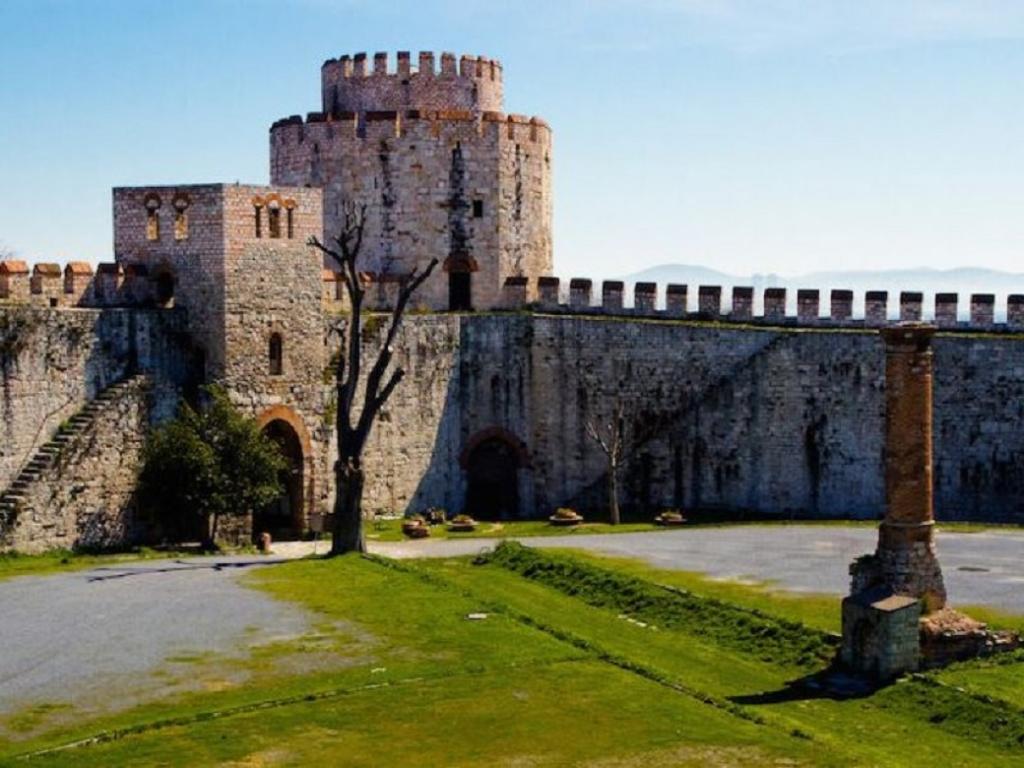 قلعه­ یدیکوله استانبول، قلعه هفت برج (Yedikule Fortress)