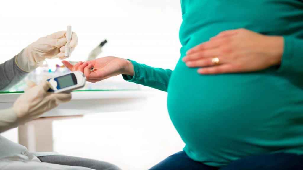 دیابت دوران بارداری چیست و چه خطراتی برای جنین ایجاد می کند؟