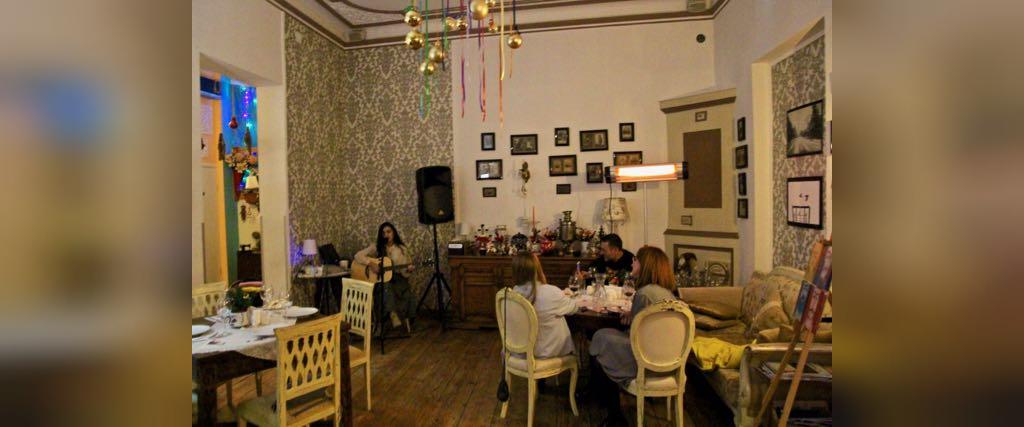 یک رستوران با اجرای موسیقی زنده در باتومی پیدا کنید
