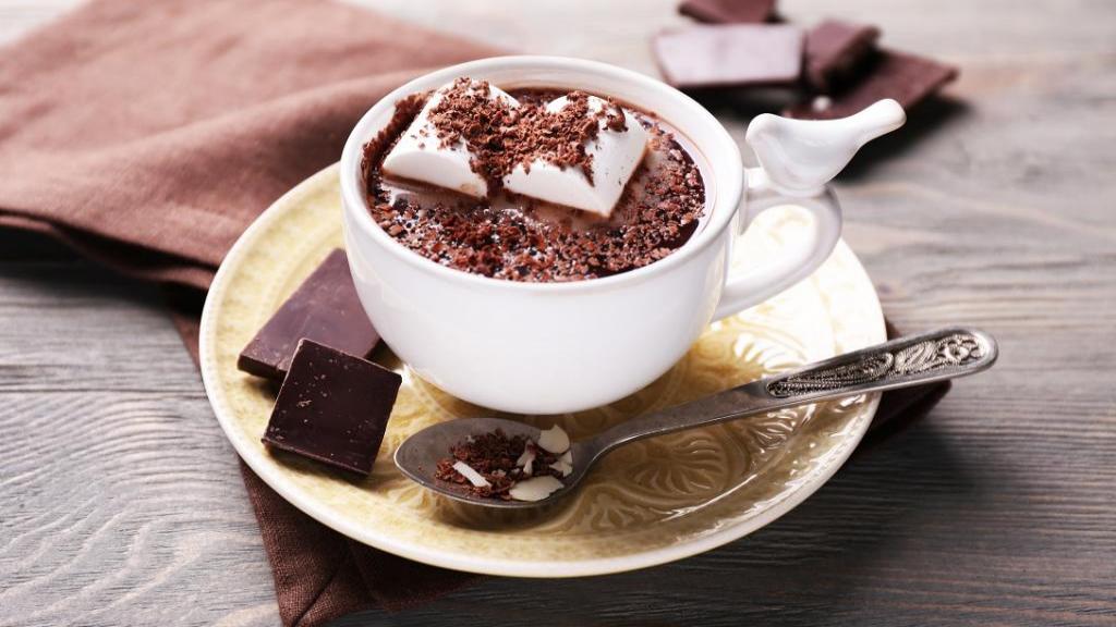 طرز تهیه هات چاکلت [شکلات داغ] خوشمزه خانگی با پودر کاکائو