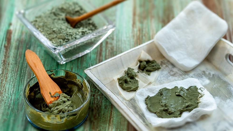 ماسک خاک رس برای جای جوش
