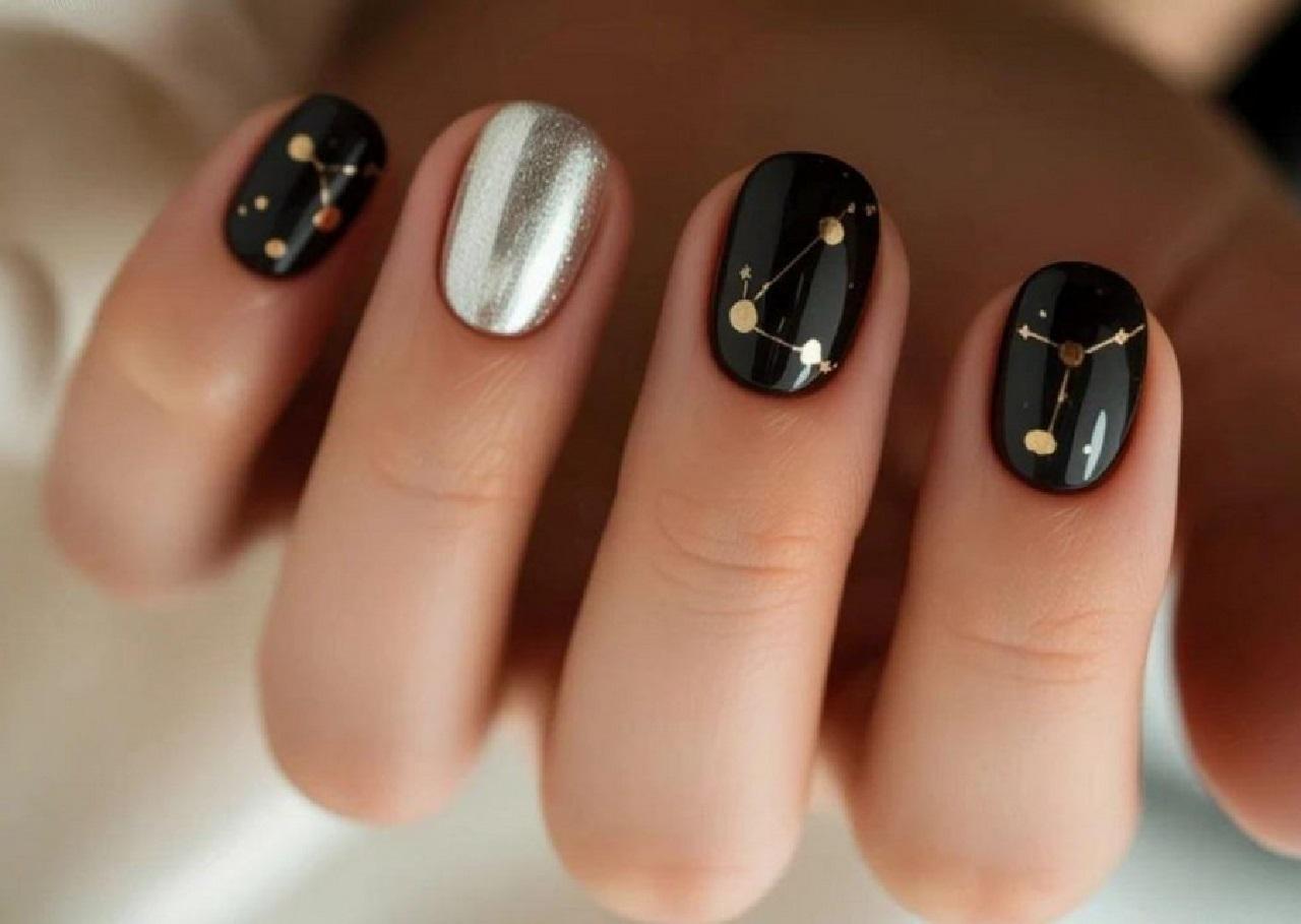 طرح ناخن زمستانی به شکل  شمارش معکوس کیهانی