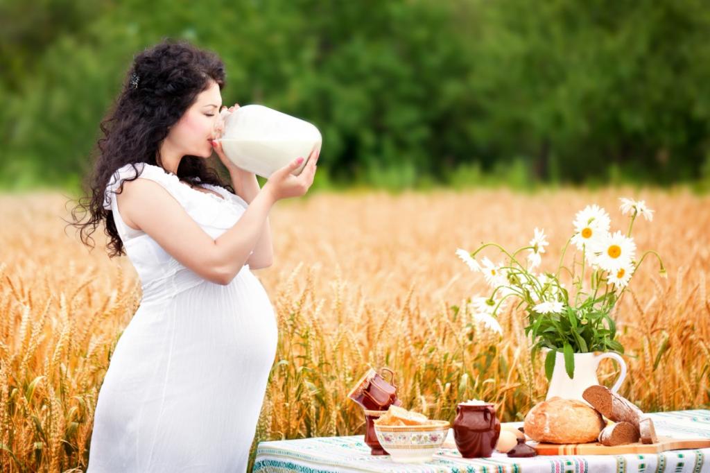 در هفته هشتم بارداری چه بخوریم:مصرف کلسیم