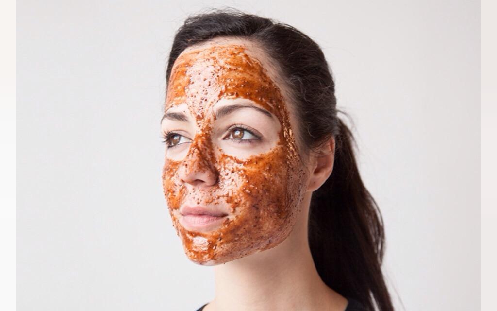 درمان جوش صورت با عسل