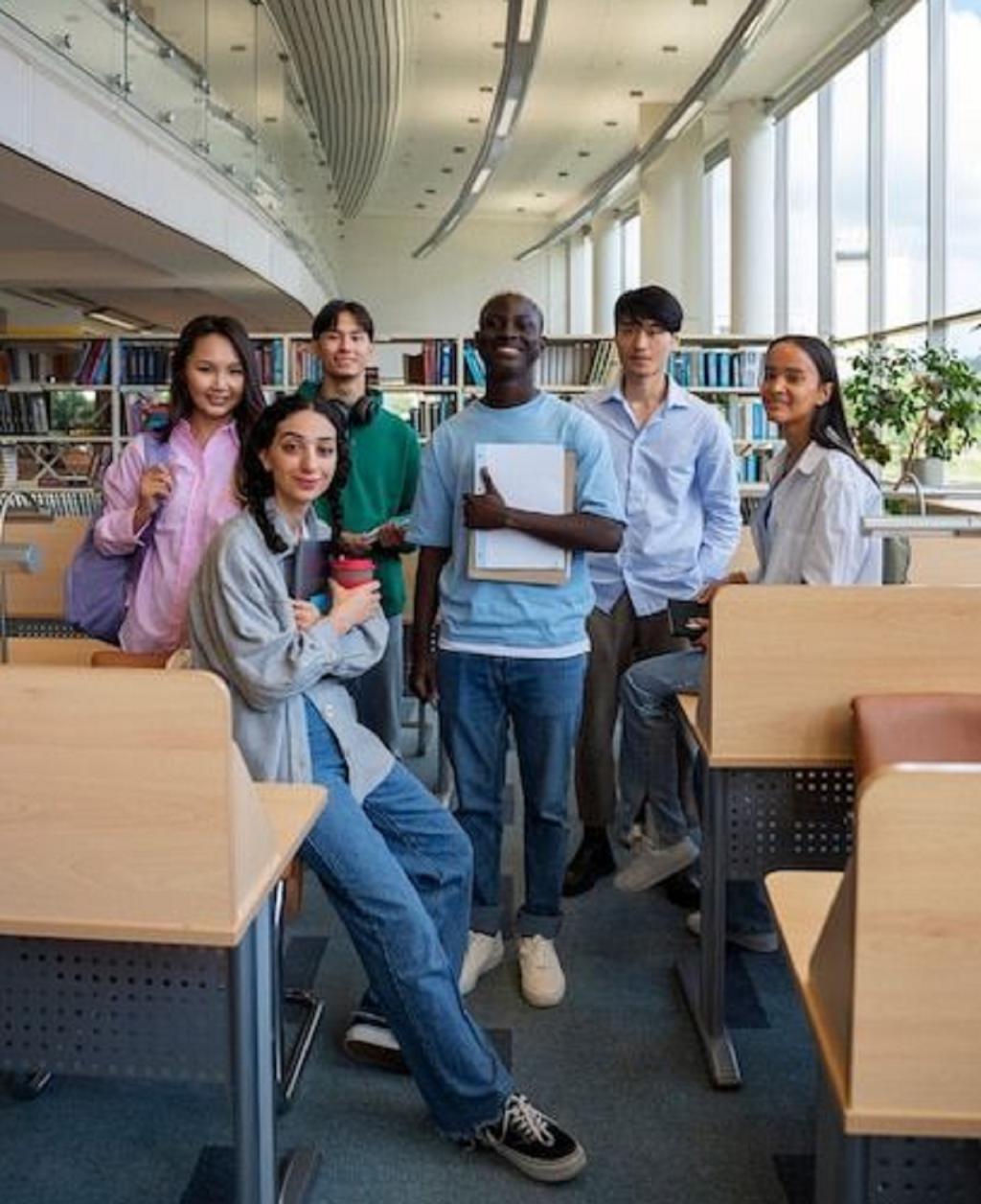 متن در مورد روز دانش آموز و حسین فهمیده