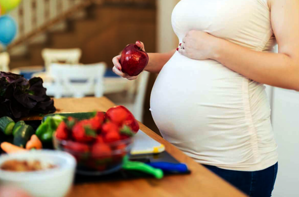 راه های مقابله با دردهای شکمی در دوران بارداری