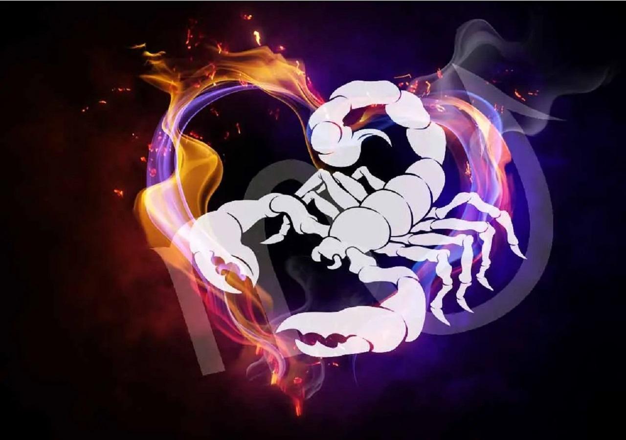 فال سالانه 2026 برای متولدین آبان