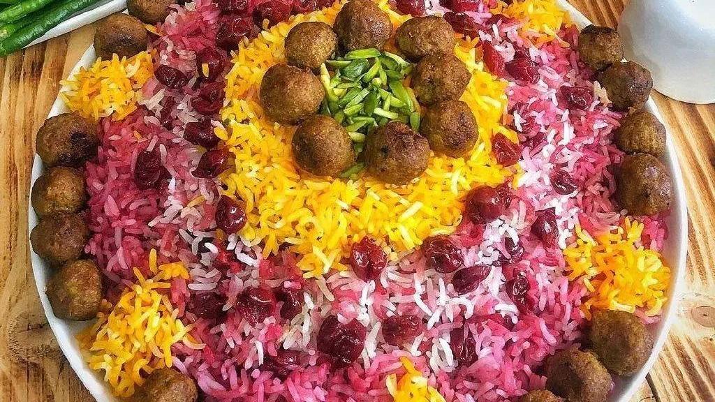 طرز تهیه آلبالو پلو شیرازی با گوشت قلقلی خوشمزه و رستورانی